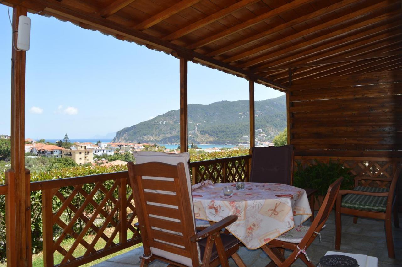 Remvi Apartments Skopelos Town Bagian luar foto